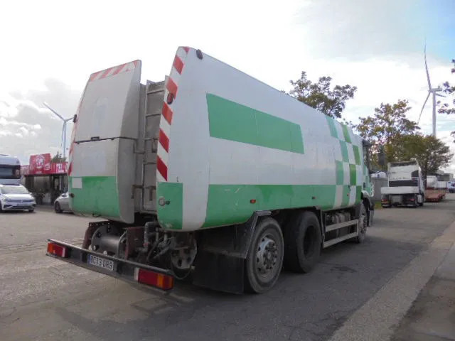 Iveco Stralis 270 - Tanker truck: picture 4 Iveco Stralis 270 - Tanker truck: picture 4
