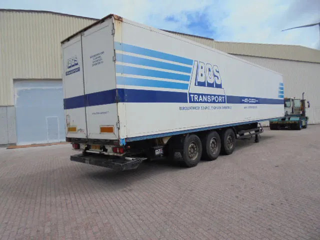 Kögel S***24 - Closed box semi-trailer: picture 5 Kögel S***24 - Closed box semi-trailer: picture 5