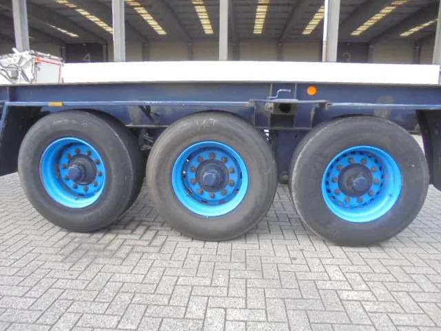 Container transporter/ Swap body semi-trailer LAG 0-3-34: picture 6