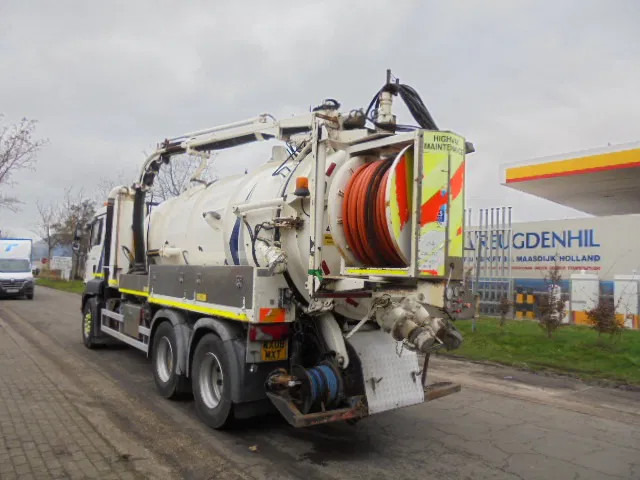 MAN TGA 26.400 6X4 Manual - Vacuum truck: picture 5 MAN TGA 26.400 6X4 Manual - Vacuum truck: picture 5