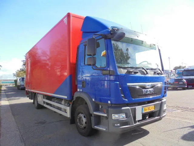MAN TGM 12.250 NL TRUCK - Box truck: picture 3 MAN TGM 12.250 NL TRUCK - Box truck: picture 3