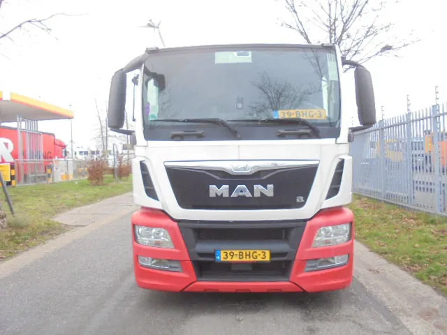 MAN TGS 23.400 LL.U 6X2 - Car transporter truck: picture 2 MAN TGS 23.400 LL.U 6X2 - Car transporter truck: picture 2