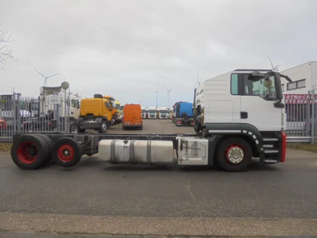 MAN TGS 23.400 LL.U 6X2 - Car transporter truck: picture 2 MAN TGS 23.400 LL.U 6X2 - Car transporter truck: picture 2