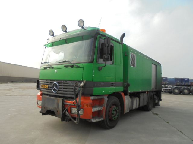 Mercedes-Benz 1831 Bitumensprayer - Bitumen sprayer: picture 1 Mercedes-Benz 1831 Bitumensprayer - Bitumen sprayer: picture 1