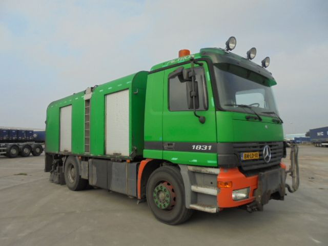 Mercedes-Benz 1831 Bitumensprayer - Bitumen sprayer: picture 3 Mercedes-Benz 1831 Bitumensprayer - Bitumen sprayer: picture 3
