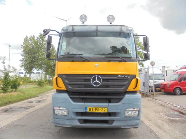 Mercedes-Benz Axor 2540 + HAMMELMAN DEUTZ - Vacuum truck: picture 2 Mercedes-Benz Axor 2540 + HAMMELMAN DEUTZ - Vacuum truck: picture 2