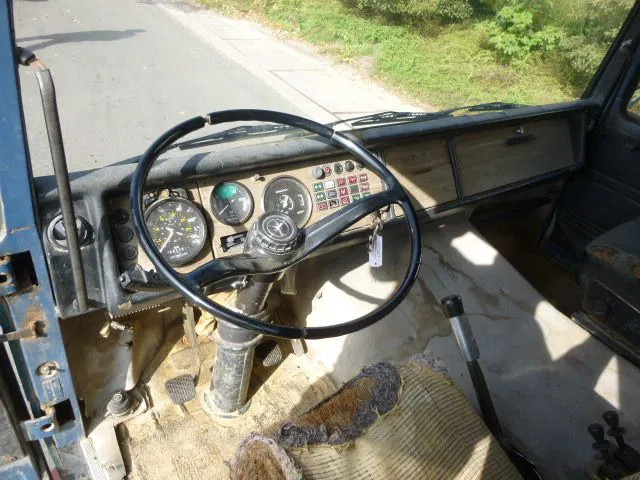 Mercedes-Benz LP LPK 2232 6X4 - Tipper: picture 4 Mercedes-Benz LP LPK 2232 6X4 - Tipper: picture 4