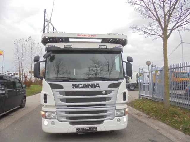 Scania P410 METAGO SUPERTRANS - Car transporter truck: picture 2 Scania P410 METAGO SUPERTRANS - Car transporter truck: picture 2