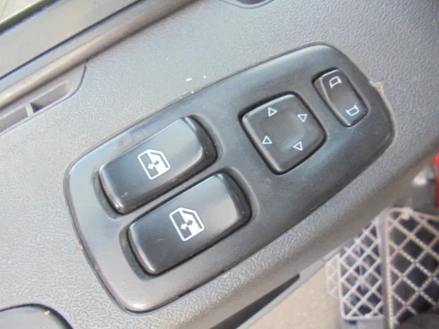 Box truck Scania R400 6X2 VOLUME COMBI + RETARDER: picture 14 Box truck Scania R400 6X2 VOLUME COMBI + RETARDER: picture 14