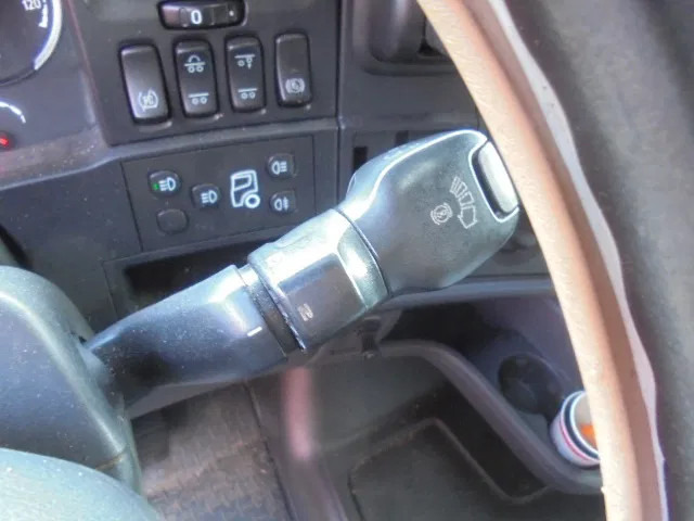 Box truck Scania R400 6X2 VOLUME COMBI + RETARDER: picture 12 Box truck Scania R400 6X2 VOLUME COMBI + RETARDER: picture 12