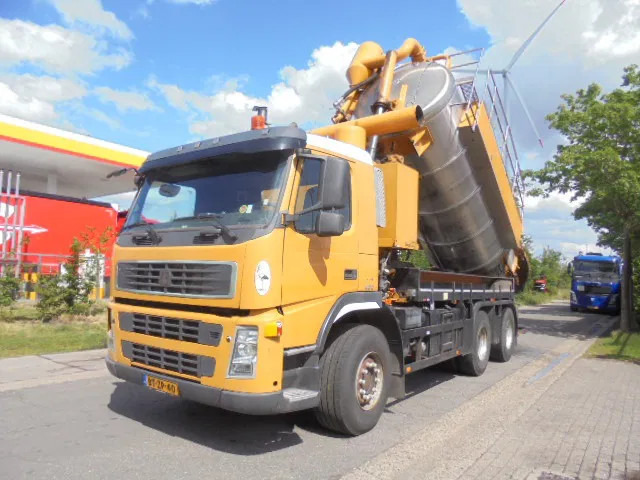 Terberg FM 1450 6X4 - Vacuum truck: picture 1 Terberg FM 1450 6X4 - Vacuum truck: picture 1