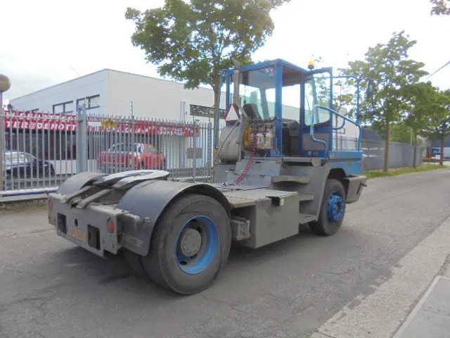 Terberg YT 182 + REGISTRATION - Terminal tractor: picture 5 Terberg YT 182 + REGISTRATION - Terminal tractor: picture 5