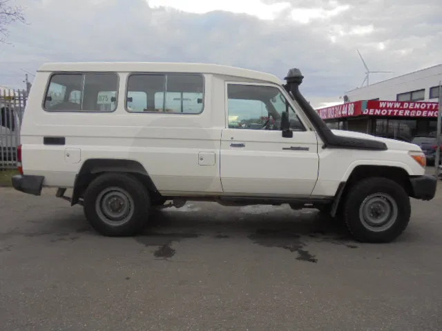 Toyota Land Cruiser HZJ78L 4WD EXPORT OUT EU ONLY - SUV: picture 4 Toyota Land Cruiser HZJ78L 4WD EXPORT OUT EU ONLY - SUV: picture 4
