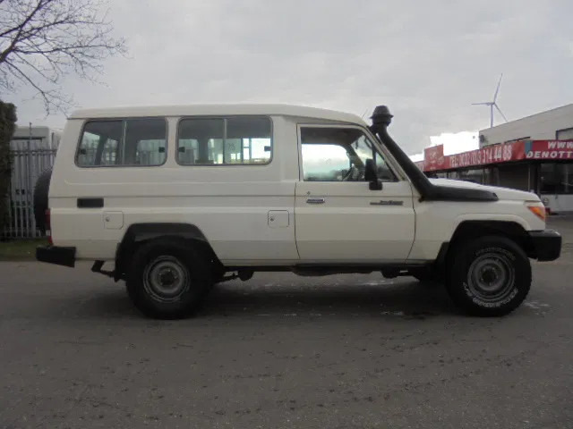 Toyota Land Cruiser HZJ78L 4WD EXPORT OUT EU ONLY - SUV: picture 4 Toyota Land Cruiser HZJ78L 4WD EXPORT OUT EU ONLY - SUV: picture 4