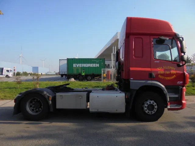 DAF CF 440 FT - Tractor unit: picture 4 DAF CF 440 FT - Tractor unit: picture 4