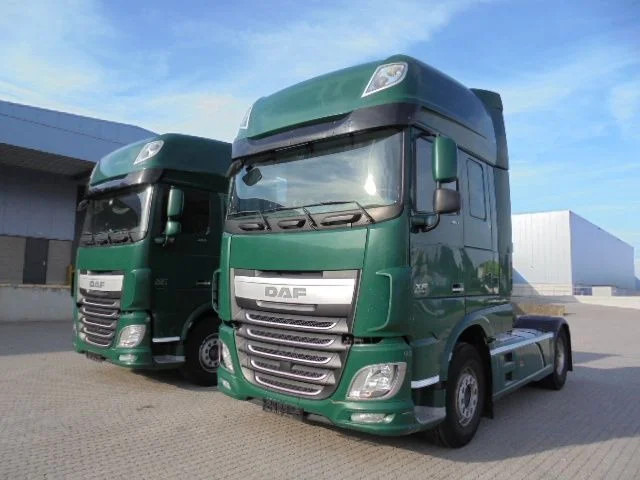 DAF XF 106.460 SUPER SPACE CAB - Tractor unit: picture 1 DAF XF 106.460 SUPER SPACE CAB - Tractor unit: picture 1
