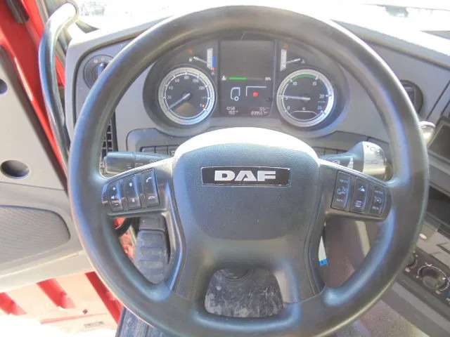 Tractor unit DAF XF 440 6X2 NL TRUCK: picture 10