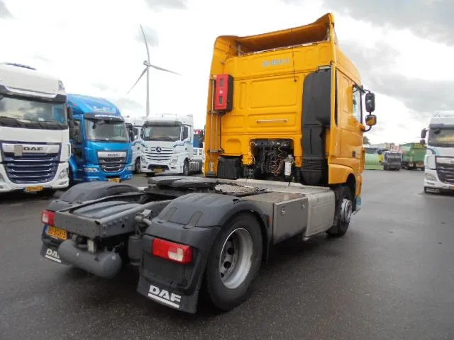 DAF XF 440 - Tractor unit: picture 5 DAF XF 440 - Tractor unit: picture 5