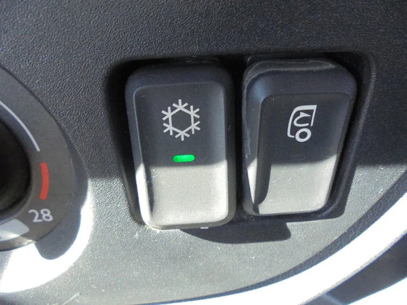 Tractor unit DAF XF 440: picture 16