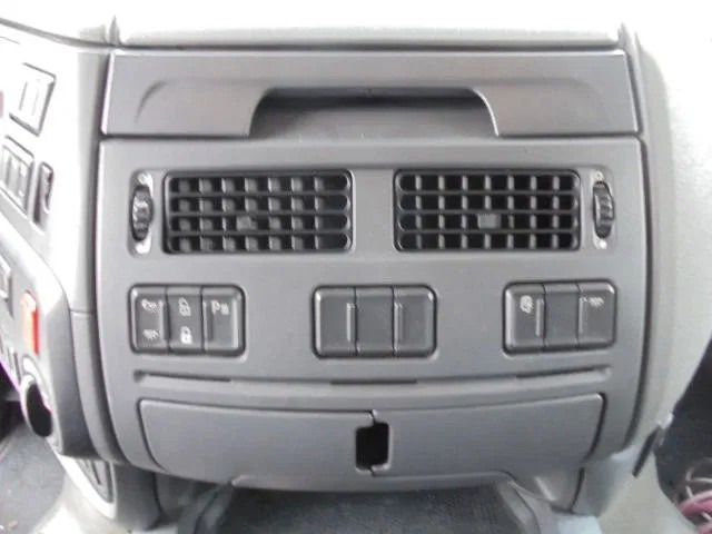 Tractor unit DAF XF 440 SUPER SPACE CAB NL TRUCK: picture 9 Tractor unit DAF XF 440 SUPER SPACE CAB NL TRUCK: picture 9