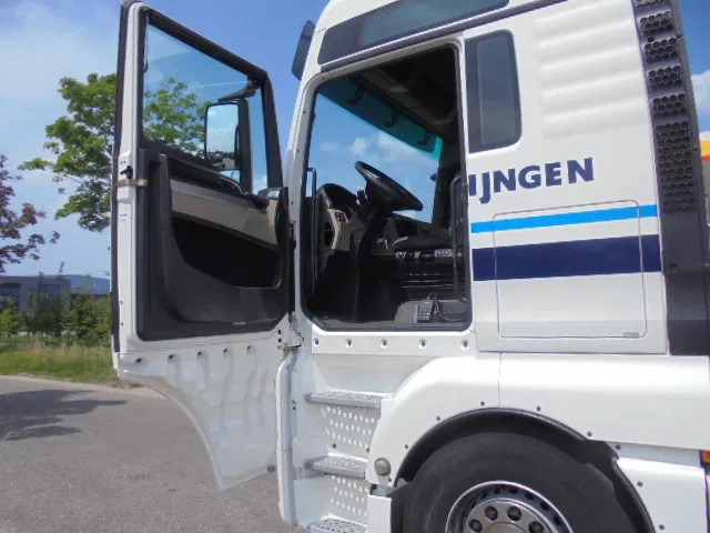 Tractor unit MAN TGX 26.500 XXL SMART TACHO NL TRUCK: picture 8