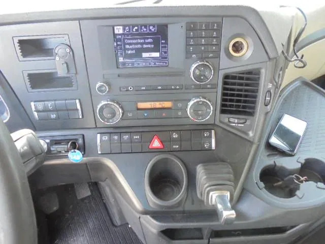 Tractor unit Mercedes-Benz Actros 1840: picture 9