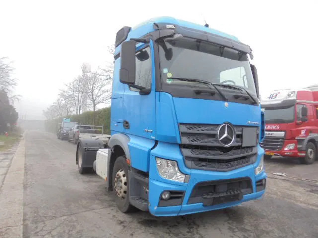 Mercedes-Benz Actros 1842 LS EUR6 - Tractor unit: picture 3 Mercedes-Benz Actros 1842 LS EUR6 - Tractor unit: picture 3
