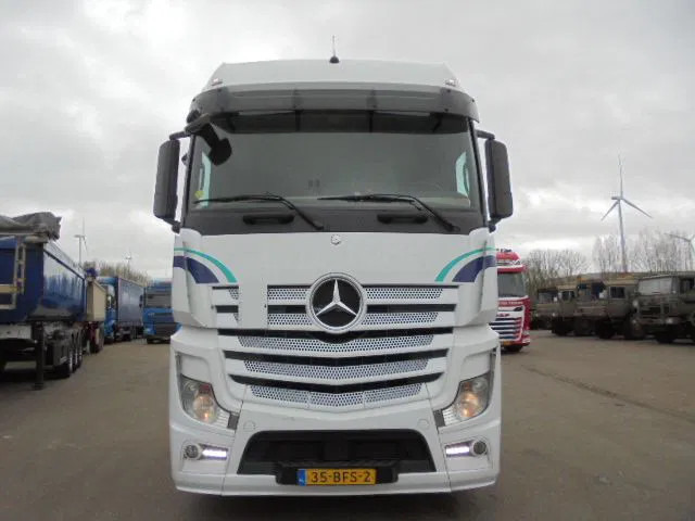 Mercedes-Benz Actros 1842 LS EUR6 - Tractor unit: picture 2 Mercedes-Benz Actros 1842 LS EUR6 - Tractor unit: picture 2