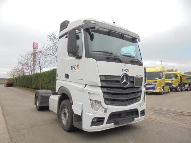 Mercedes-Benz Actros 1845 LS ADR - Tractor unit: picture 3 Mercedes-Benz Actros 1845 LS ADR - Tractor unit: picture 3