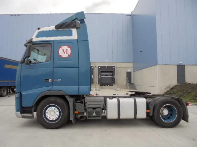 Volvo FH 440 EUR5 - Tractor unit: picture 5 Volvo FH 440 EUR5 - Tractor unit: picture 5