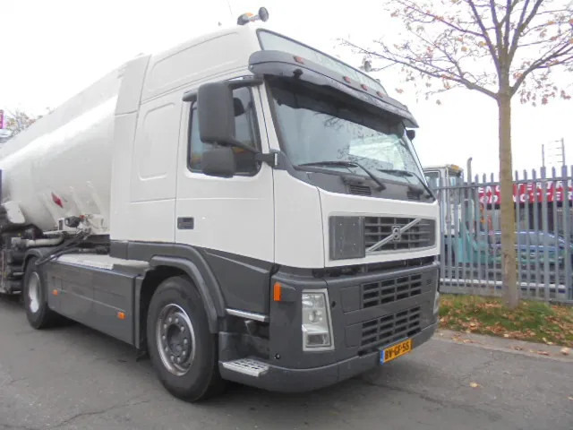 Volvo FM 400 GLOBETROTTER ADR NL TRUCK - Tractor unit: picture 3 Volvo FM 400 GLOBETROTTER ADR NL TRUCK - Tractor unit: picture 3