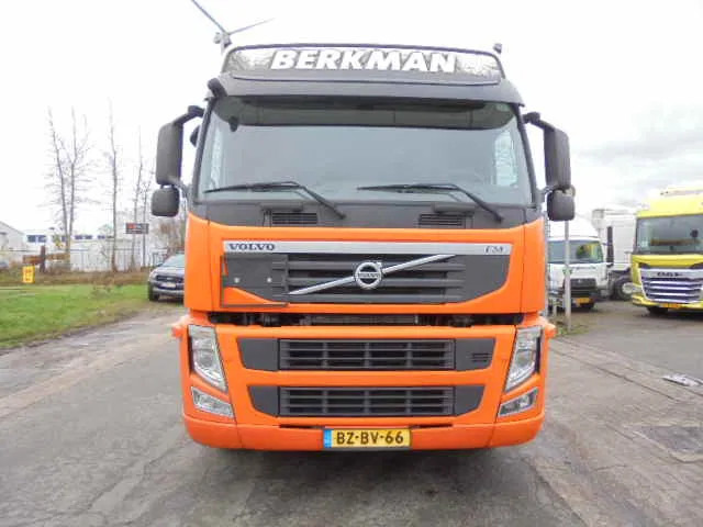 Volvo FM 410 6X2 ADR + HYDRAULICS - Tractor unit: picture 2 Volvo FM 410 6X2 ADR + HYDRAULICS - Tractor unit: picture 2
