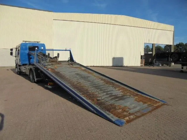 Volvo FE 280 - Car transporter truck: picture 4 Volvo FE 280 - Car transporter truck: picture 4