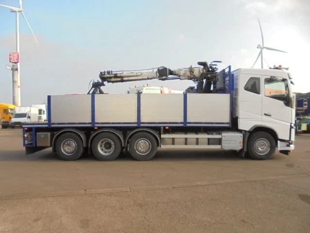 Volvo FH FH 460 8X2 - Dropside/ Flatbed truck, Crane truck: picture 1 Volvo FH FH 460 8X2 - Dropside/ Flatbed truck, Crane truck: picture 1