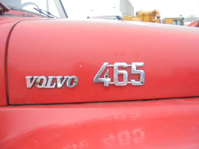 Volvo L 465 - Curtain side truck: picture 4 Volvo L 465 - Curtain side truck: picture 4