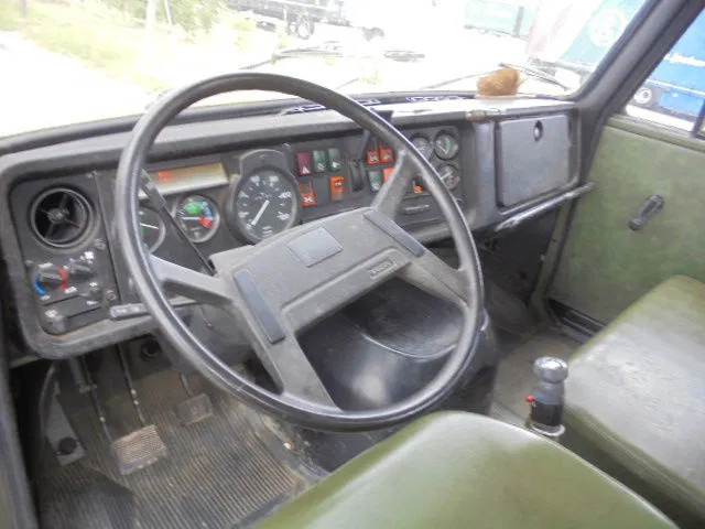 Dropside/ Flatbed truck, Crane truck Volvo N 10 6X6 L + FASSI 3X IN STOCK: picture 19