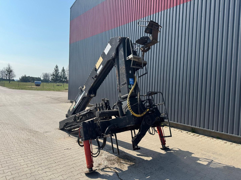 HMF 1703 K 3 - Truck mounted crane for Truck: picture 4 HMF 1703 K 3 - Truck mounted crane for Truck: picture 4