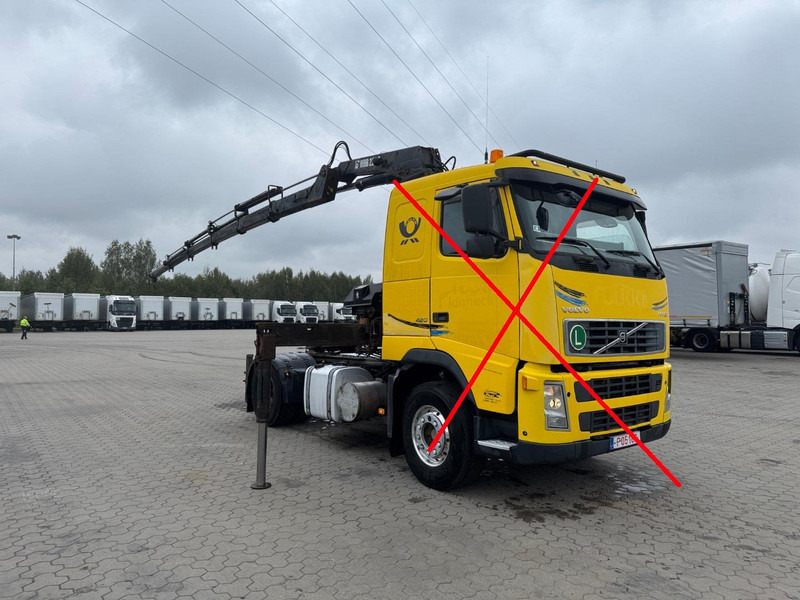 Hiab 220 C - 5 + radio - Truck mounted crane for Truck: picture 1 Hiab 220 C - 5 + radio - Truck mounted crane for Truck: picture 1