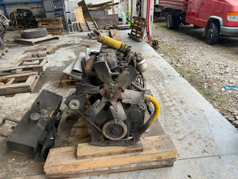 Leyland 401 6 cylinder engine - Engine for Truck: picture 2 Leyland 401 6 cylinder engine - Engine for Truck: picture 2