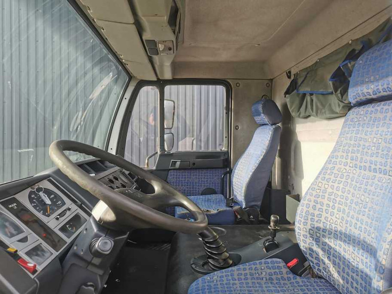 Livestock truck MAN LE 12.189 livestock truck: picture 14