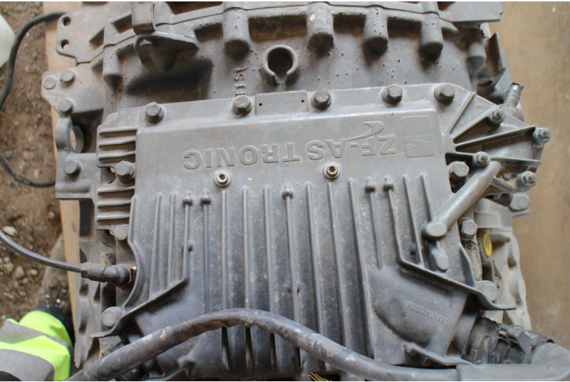 MAN ZF 12 AS 2130TD gearbox for MAN truck tractor - Gearbox for Truck: picture 5 MAN ZF 12 AS 2130TD gearbox for MAN truck tractor - Gearbox for Truck: picture 5