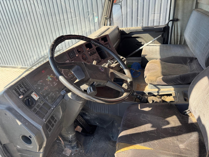 Scania R113H 320 - Tipper, Crane truck: picture 5 Scania R113H 320 - Tipper, Crane truck: picture 5