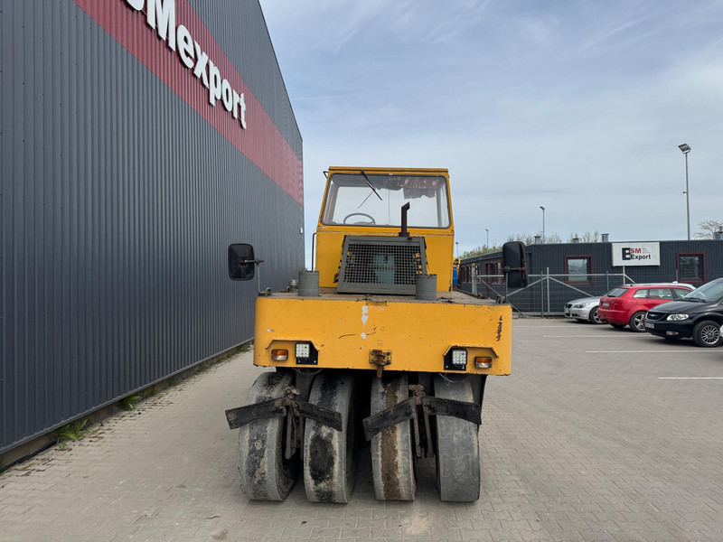 Stavostroj VP200 - Pneumatic roller: picture 2 Stavostroj VP200 - Pneumatic roller: picture 2