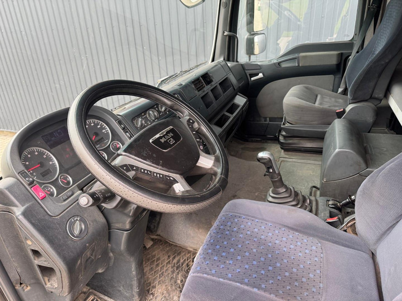 MAN TGA 18.440 - Tractor unit: picture 5 MAN TGA 18.440 - Tractor unit: picture 5