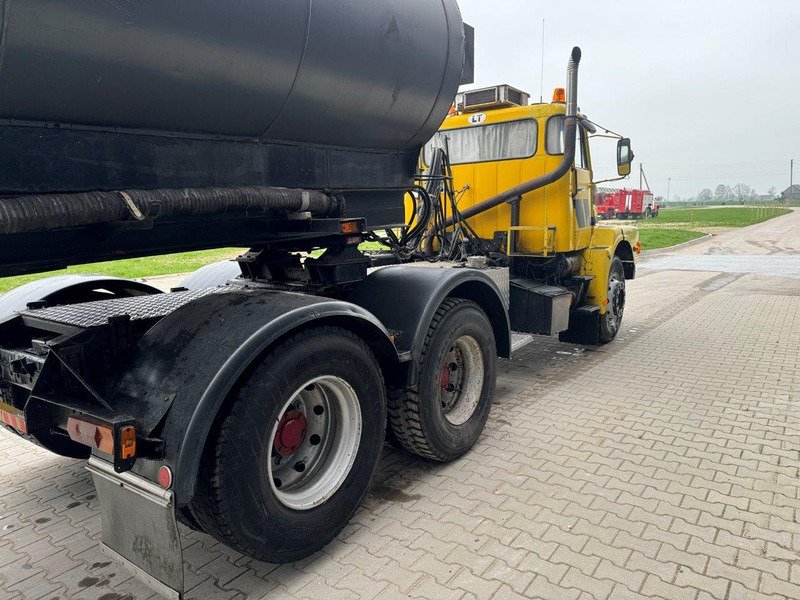Volvo N12 + bitum spreader semitrailer - Tanker truck: picture 3 Volvo N12 + bitum spreader semitrailer - Tanker truck: picture 3