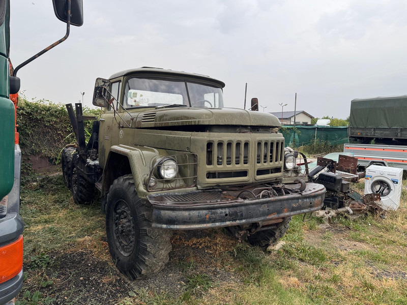 ZIL 131, 6X6 - Cab chassis truck: picture 2 ZIL 131, 6X6 - Cab chassis truck: picture 2