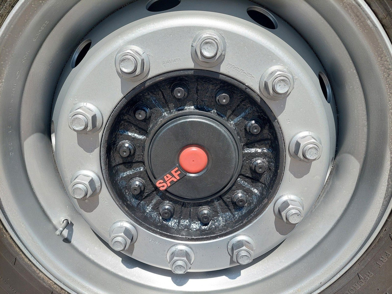 Curtainsider semi-trailer Kögel S24-1 C2V Standard Coil Mulde: picture 13 Curtainsider semi-trailer Kögel S24-1 C2V Standard Coil Mulde: picture 13