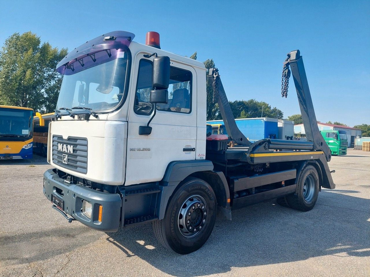 MAN ME 18.280 BB 4x2 - Curtain side truck: picture 1 MAN ME 18.280 BB 4x2 - Curtain side truck: picture 1