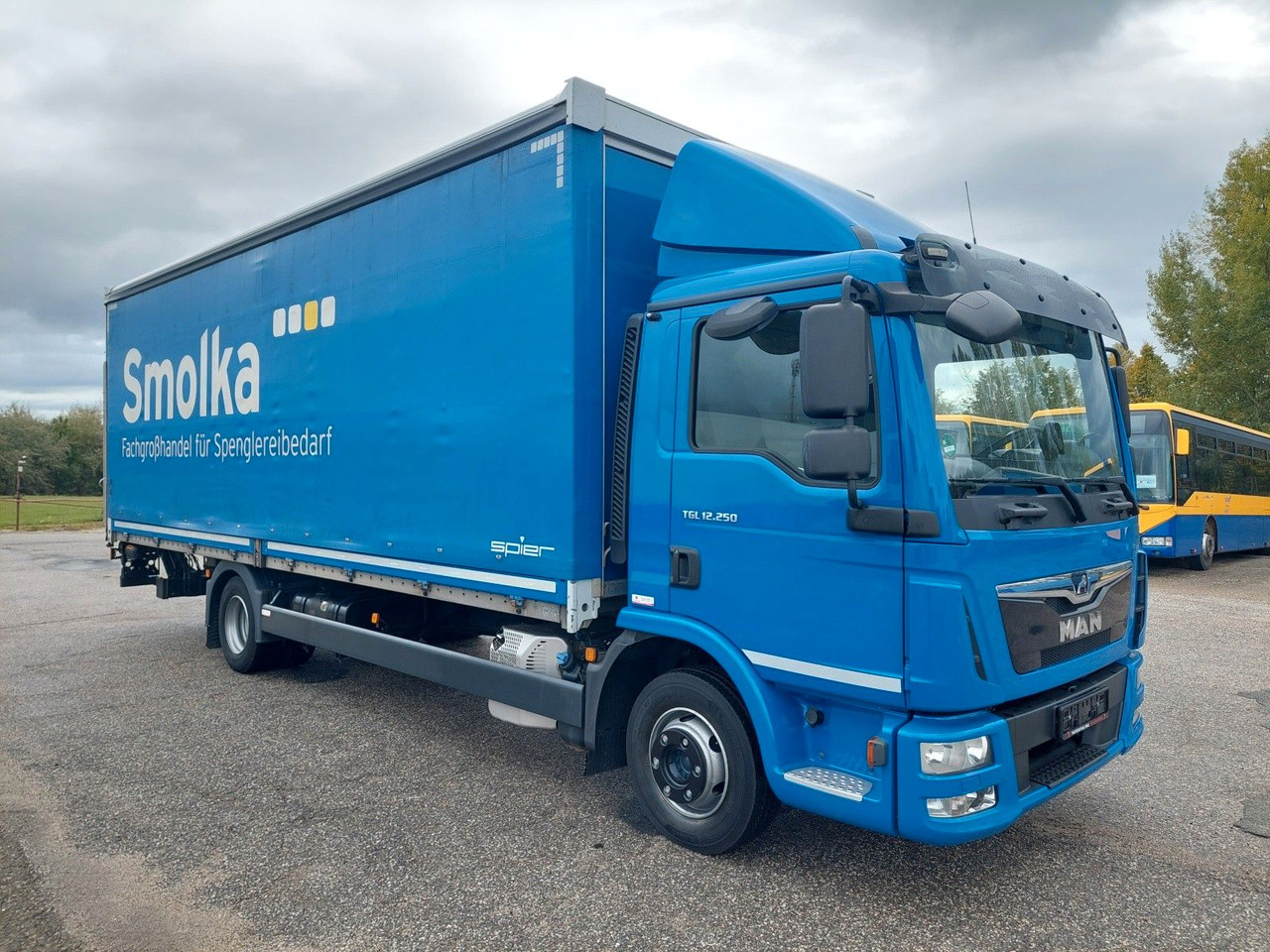 MAN TGL 12.250 BL 4x2 - Curtain side truck: picture 2 MAN TGL 12.250 BL 4x2 - Curtain side truck: picture 2