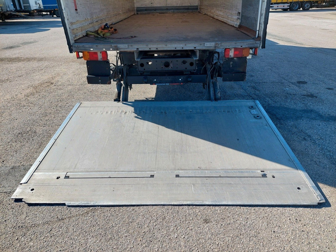 MAN TGL 7.180 4X2 BL - Closed box van: picture 5 MAN TGL 7.180 4X2 BL - Closed box van: picture 5